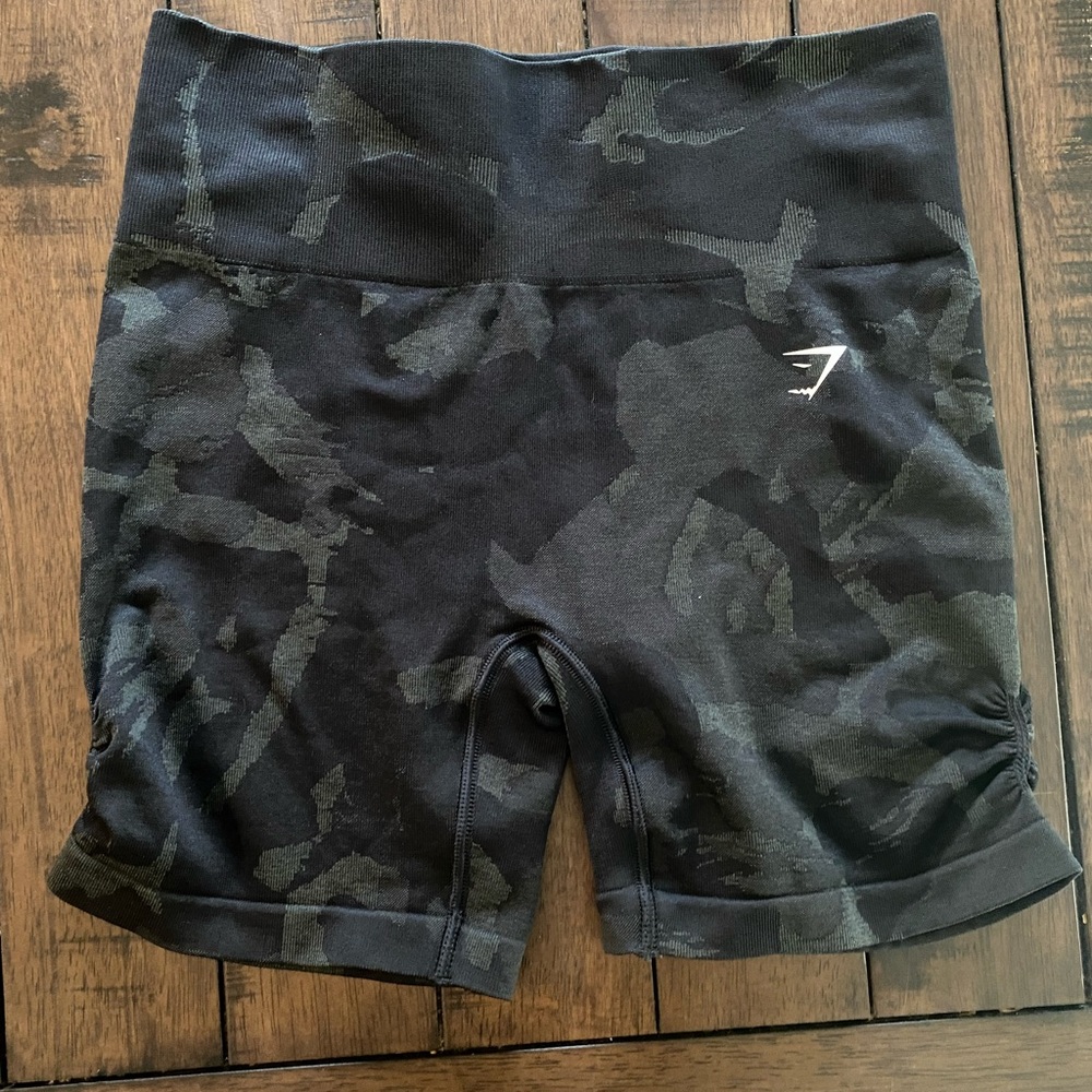 Gymshark camo seamless shorts size M